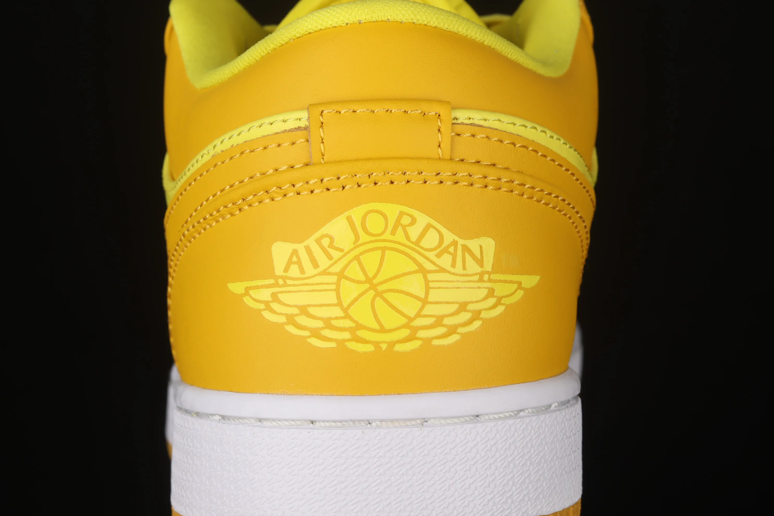 All categories Air Jordan Jordan series basketball shoes Air Jordan 1 Low Air Jordan 1 Low AJ1 Joe 1 lemon yellow low-top cultural and leisure sports sneakers DN6998-700
